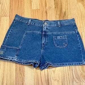 Levi’s denim shorts vintage medium wash